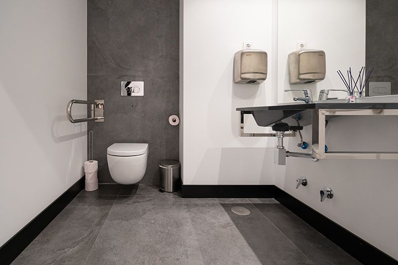 Baño Accesible para personas con Movilidad Reducida